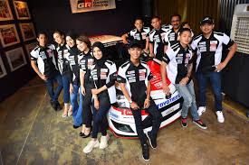 Tambah pelawak berusia 30 tahun itu lagi, hasrat untuk menukar nombor pendaftaran itu adalah demi menjaga dan melindungi keselamatan keluarganya. Toyota Gazoo Racing Tgr Vios Challenge Musim 2 Kembali