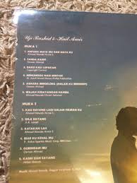 Cinta abadi uji rashid dan hail amir pasangan serasi dan terbaik. Lp Uji Rashid Hail Amir 1976 Piring Hitam Vinyl Record Music Media Cd S Dvd S Other Media On Carousell