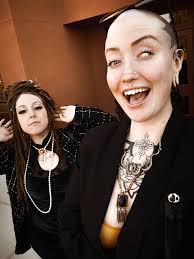 Are there any photographers interested in collaborating with a new model in  Phoenix, Arizona?