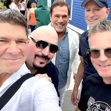 So our dear friend Dorinda Medley's brother John, Mark, Greg, Marco and I  all spent a super fun afternoon surprising Dorinda at her book signing  today in the Berkshires; then,