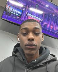 Hello, everyone! My name is Grace Dowd, and I am from McHenry, IL. I am a  rehabilitation counselor major. I am a sophomore transferring from McHenry  County College. I enjoy music, hanging