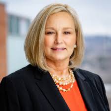 Stephanie Rhoton's Instagram, Twitter & Facebook