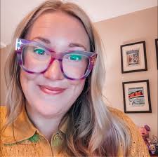 Schofferhofer Hefeweizen Grapefruit Bier by Radeberger Grouppe of  Frankfurt, Germany at 2.5%ABV is a Shandy Raddler that is 50 percent wheat  beer and 50 percent grapefruit juice mix that makes for a