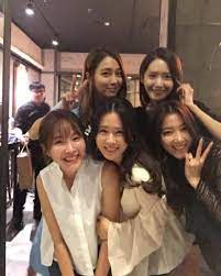 It's been 2 years since her last tv drama, spotlight, and she had moved onto build success on the big screen, including the blue dragon award for best female lead in her. Soompi Auf Twitter Son Ye Jin Shares Photo With Yoona Lee Min Jung And More Https T Co Phdvx557yz