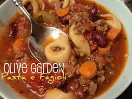 Add onion, carrot, celery and garlic and saute for 10 minutes. Copycat Recipe Olive Garden Pasta E Fagioli For The Crock Pot