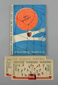Natürlich denken alle fußballfans dabei sofort an das legendäre tor von 1966. Auktion Toys Models Am 14 12 2017 Lotsearch