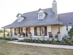 The beloved power couple, chip gaines and joanna gaines are well known for their outstanding remodeling jobs on hgtv's fixer upper, but it's their intimate, luxurious farmhouse that is the real masterpiece for the enterprising pair. Fixer Upper Renovation With European Country Rustic Decor Hello Lovely