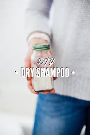 Easy Diy Dry Shampoo For Dark And Light Hair Colors Live Simply