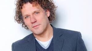 Via deze pagina wil ik iedereen bekend maken met het allerbeste nieuws, overweldigd door gods liefde boodschapper van gods genade! Interview Kees Van Der Spek Over Graf Zonder Naam