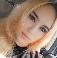 Gary digs 90's Hip Hop and throws in the end of the “SpongeBob Squarepants”  theme song 😆🦜❤️