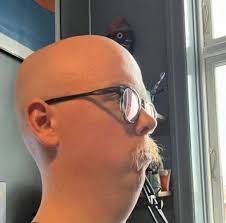 Mr president today u did mistakes walai, how come u say that we re ready to  fight with Russia 🇷🇺 I myself am not ready 🙃