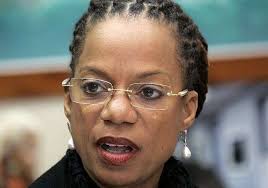 Wilson urges Bermudians to pursue higher education