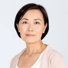 Kim Eng's Instagram, Twitter & Facebook