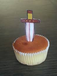 Epingle Par Aucello Sur Octobre Anniversaire Chevalier Anniversaire Enfant Anniversaire