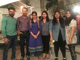 Film Shooting At Cappuccino Blast With The Cast Of Shaadi Mein Zaroor Aana The Brilliant Actor Raj Kumar Rao The Beaut Bollywood Actors Actors Bollywood