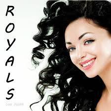 Lea Hunt's Instagram, Twitter & Facebook