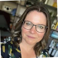 I have a massive cheesy grin because I was so excited! I can't thank Gary  Stott and Andrea Hoyland from Community Shop for giving up their valuable  time during the week to