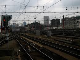 File:BE-BRU - Brussels - Train - Bruxelles-Midi - Brussel-Zuid - Train  Station (4890021775).jpg - Wikimedia Commons