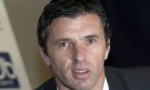 Gary Speed: silence turns to applause as fans salute Wales manager