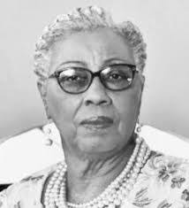 Lanora Gibson's Instagram, Twitter & Facebook