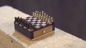 This wooden chess set crafted by redditor benjaab123 takes a minimalist approach to designing and crafting all the pieces and the board. Skilled Diy Craftsman Shares How To Make A Beautiful Micro Chess Set Out Of Brass And Wood