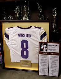 Winston brings spotlight to Alabama hometown for draft