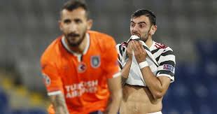 He has big figure as large as mou bu or larger. It S U 10 S Football Twitter Reacts As Man United Lose To Istanbul Basaksehir In Champions League
