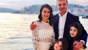 Galatasaray yönetim kurulu üyesi olan emir sarıgül aslen nereli ve kaç yaşındadır? Emir Sarigul Kimdir Yasi Kac Emir Sarigul Esi Kim Evli Mi Internet Haber