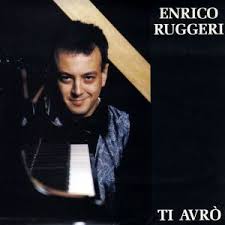 Bir milano yerlisi olan ruggeri, 1970'lerde punk grubu decibel ile ilk çıkışını yaptı. Enrico Ruggeri Ti Avro Cantanti Anni 60