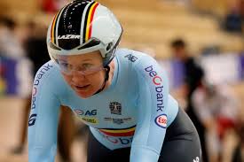 Jul 01, 2021 · hij had nog nooit een tijdrit gereden van zo'n hoog niveau, maar dankzij allerhande aanpassingen behield mathieu van der poel zijn gele trui in de tour. Eerste Medaille Voor Belgie Op Wk Baanwielrennen D Hoore Verovert Brons In Scratch Finale Ontsierd Door Massale Valpartij Wielrennen Hln Be
