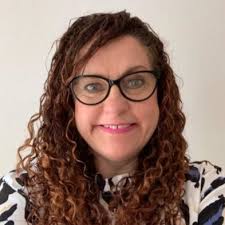 Leading in a digital hybrid world