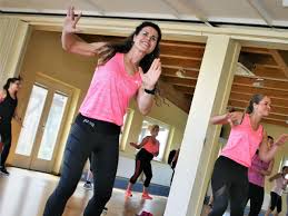 Alles ist im neuen zustand. Fit Trotz Corona Krise Karin Maier Spricht Uber Fitness Videos Des Sv Djk Kolbermoor Stadt Kolbermoor