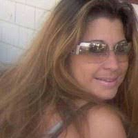 Andrea Connearney's Instagram, Twitter & Facebook