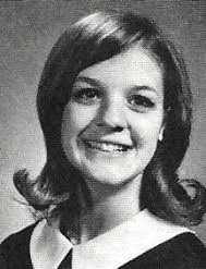 Gloria Raines's Instagram, Twitter & Facebook