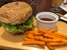It comprises shop offices at level 1 & 2 and lifestyle suites from level 5 to 27. Bms Organics Moulmein Rise Shoppes Pulau Tikus Penang Penang Island Menu Prices Restaurant Reviews Tripadvisor