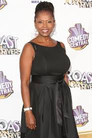 Robin Quivers Makes 'Triumphant' Return To Howard Stern Show After Battling  Uterine Cancer