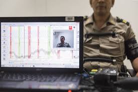 Una persona que ha escrito sobre temáticas diversas, o que lo hace de modos secretos, cifrados o extraordinarios para. Los Policias Peruanos Ganaran Puntos Si Pasan Por El Poligrafo Blog Mundo Global El Pais