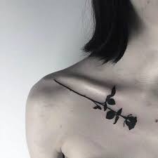 35 beautiful rose tattoo ideas for women. Signification De Tatouage Femme Rose Styles Et Tendances Paperblog