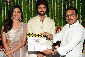 Malavika mohanan movie list includes the complete details of all 2 movies acted by malavika mohanan from her debut movie petta to recent films actress malavika mohanan movies list. Malavika Mohanan Wiki Age Height Boyfriend Husband Family Biography More Wikibio