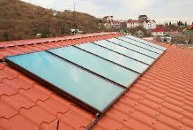 Ho fatto 3 fori sopra di esso per il passaggio di altrettanti tubi: Manutenzione Impianto Solare Termico