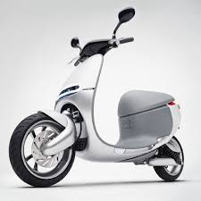 Gogoro Launches Electric Smartscooter To Combat Pollution In Megacities Electric Scooter Scooter Motorcycle