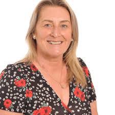 Audrey Owen's Instagram, Twitter & Facebook