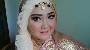 Sulis Inilah Foto Foto Liburan Pelantun Ummi Pose Mesra Bareng Suami Netizen So Sweet Pose Suami Ibu