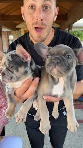 Dating The Worlds Tallest Lady 😱