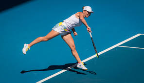 En la actualidad, simona halep se entrena bajo la dirección de wim fisette y ocupa la segunda posición en el ránking mundial.ella es la recordista por la cantidad de. Simona Halep Ashleigh Barty Live Video Online After 12 00 The Romanian Duel With The Wta Leader In The First Match Of 2021