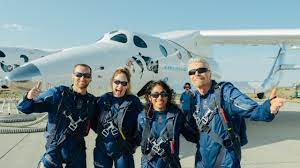 It is also the first to carry a full crew of two pilots and four mission specialists in the cabin, including virgin group founder richard branson, who is testing the private astronaut. Hlm1 Exjuwrfdm
