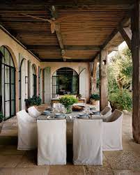 veranda magazine on instagram when texas based designer kevinspearmandesign was enlisted to remodel a tuscan style boffi design patio amenagement interieur