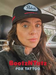 Ali Fay 🍕PDX TATTOO ARTIST (@bootz.n.tatz) • Instagram photos and videos