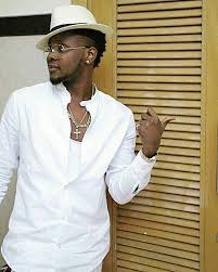 Kizz daniel nigerian singer, oluwatobiloba anidugbe aka kizz daniel has revealed that his partner gave birth to triplets, but they lost one. Album Review No Bad Songz By Kizz Daniel Kaynuli Kizz Daniel Album