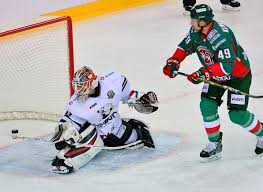 Мужик за рулём мтз 80 чуть не порвал трактора !! Ak Bars Traktor V Plej Off Khl Kak Oni Igrali Ranshe